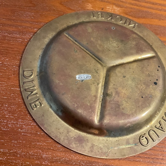 Vintage Brass Divided Coin Dish - Dresser Organizer Plate - Trinket Tray - Picture 10 of 12